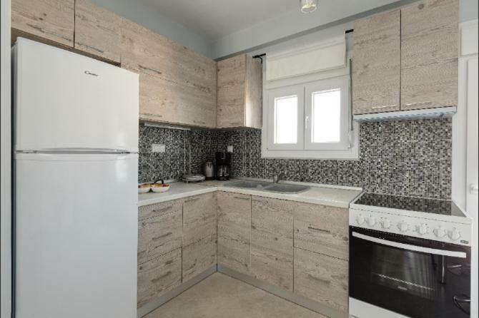 Bright Spacious Two-Bedroom Apartment 塞萨洛尼基 外观 照片